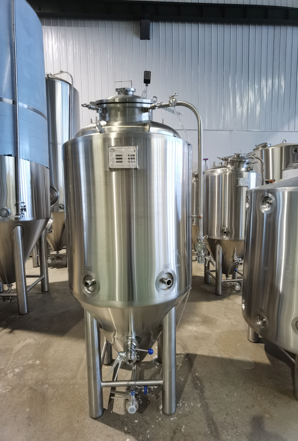 brewery equipment,Beer fermenter,beer fermentation tank,microbrewery system,brewery in Japan,Two vessel brewhouse, Tiantai beer brewing,